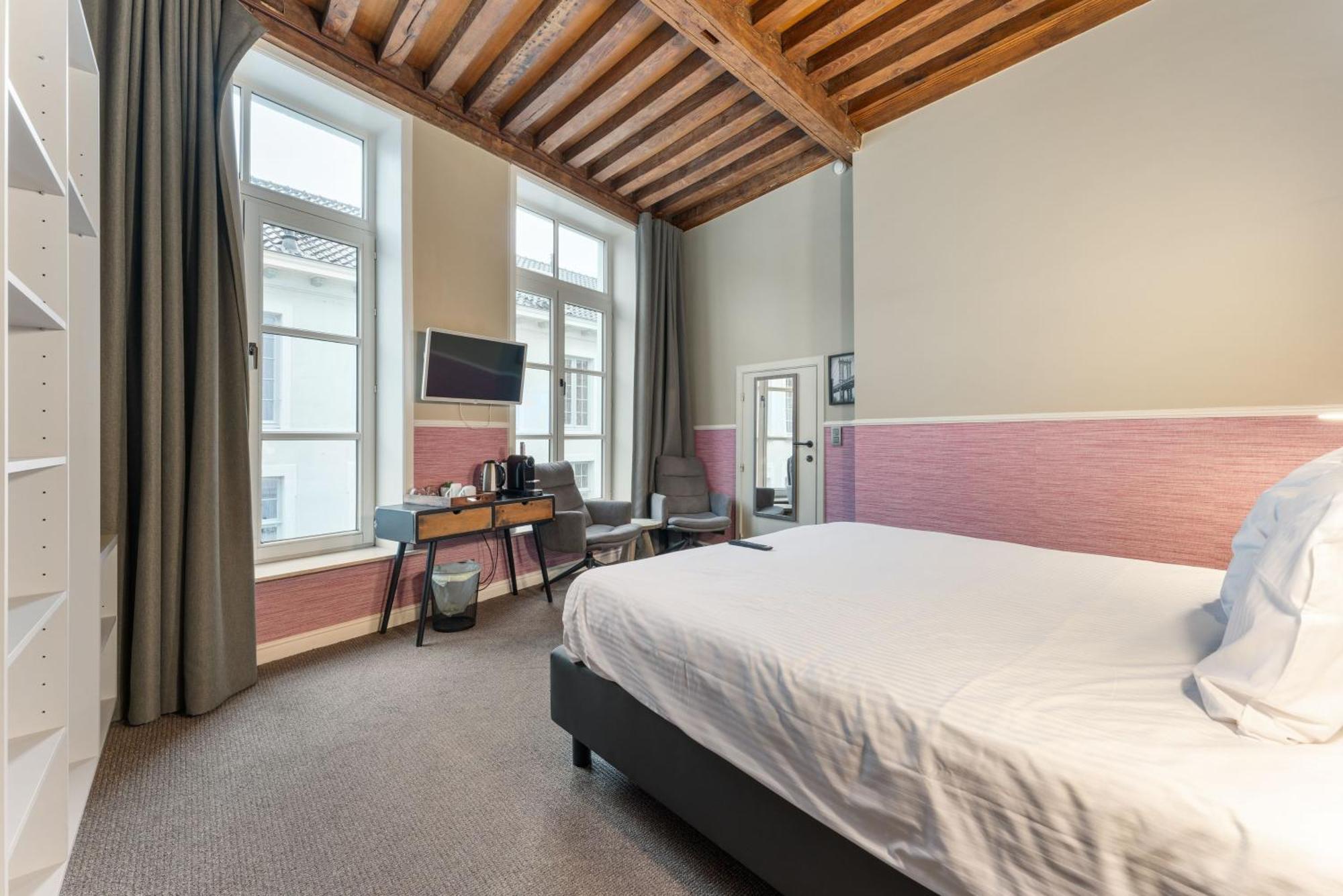Hotel Karel De Stoute Bruges Exterior photo